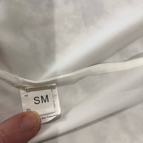 White Full Length Lace Trimmed Robe with Sash Size Small Lingerie Coverup - Picture 6 of 11